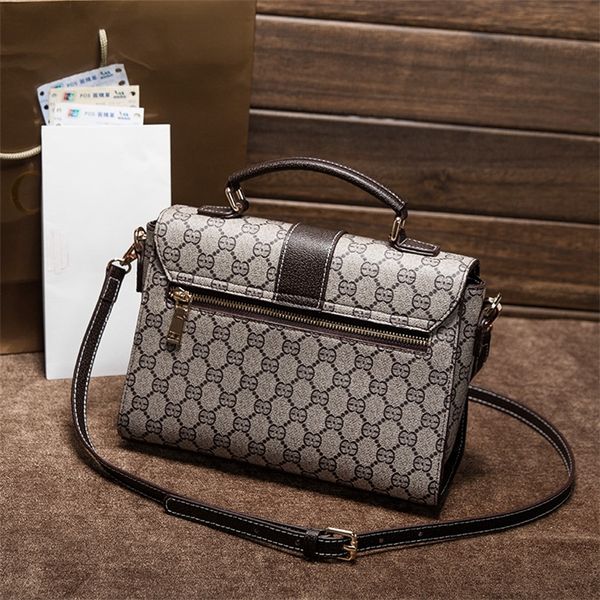 new print contrast handbag women's versatile temperament one shoulder messenger small square bags_modelpzxa
new print contrast handbag women's versatile temperament one shoulder messenger small square bags_modelpzxa
