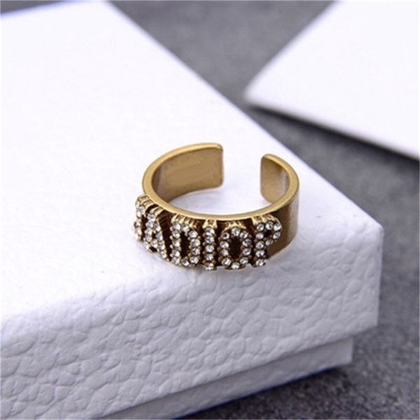 2022 fashion 20% off designer jewelry d new old brass letter inlaid diamond hollow opening net red ring of the same type, Silver
2022 fashion 20% off designer jewelry d new old brass letter inlaid diamond hollow opening net red ring of the same type, Silver