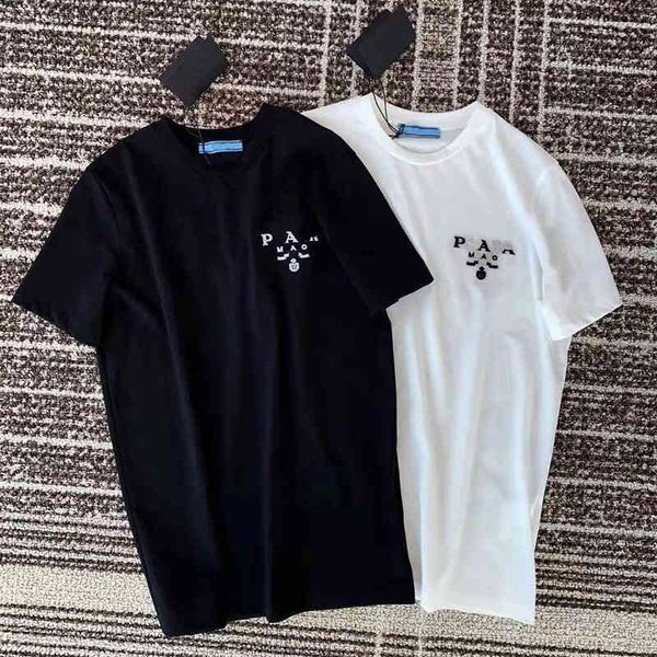 spring new bristle embroidery round neck short sleeve men's and women's simple loose t-shirt, White
spring new bristle embroidery round neck short sleeve men's and women's simple loose t-shirt, White