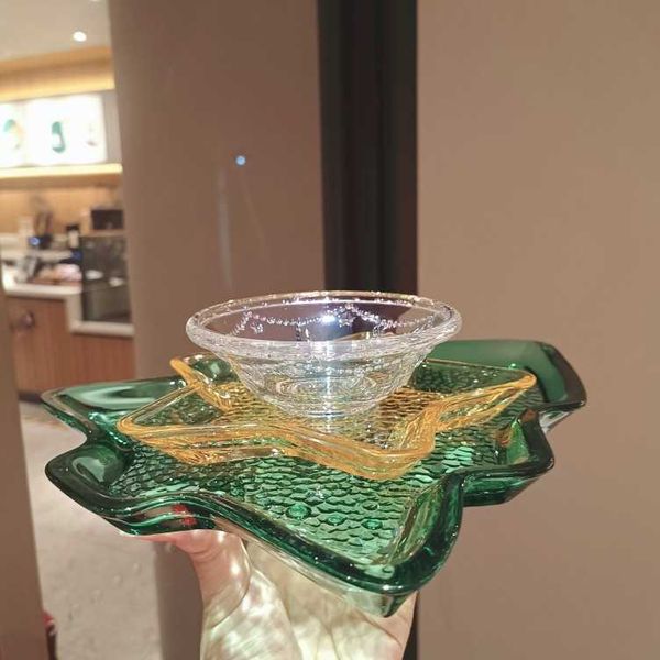 starbucks christmas gift 2021 new product happy gathering glass plate bowl set gift box five pointed christmas tree water cup
starbucks christmas gift 2021 new product happy gathering glass plate bowl set gift box five pointed christmas tree water cup