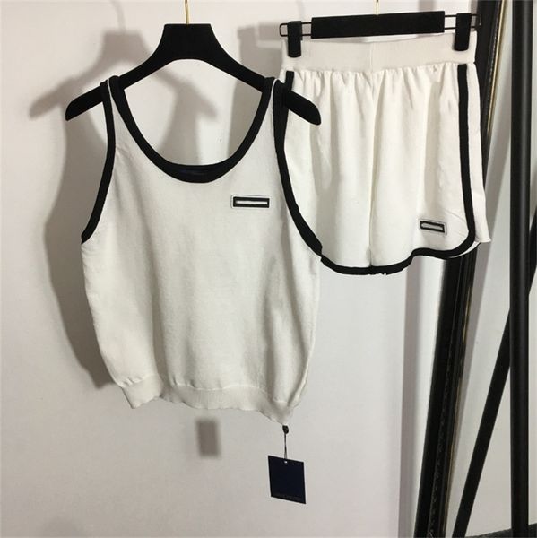 women's two piece pants knitted short tank set sleeveless knit vest girl elastic waist tracksuits sweat suit summber in black white
women's two piece pants knitted short tank set sleeveless knit vest girl elastic waist tracksuits sweat suit summber in black white