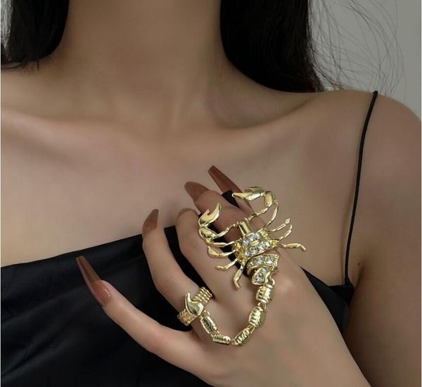 european and american scorpion elastic ring flash diamond chain hip hop punk exaggerated accessories couple models fast delivery, Golden;silver
european and american scorpion elastic ring flash diamond chain hip hop punk exaggerated accessories couple models fast delivery, Golden;silver
