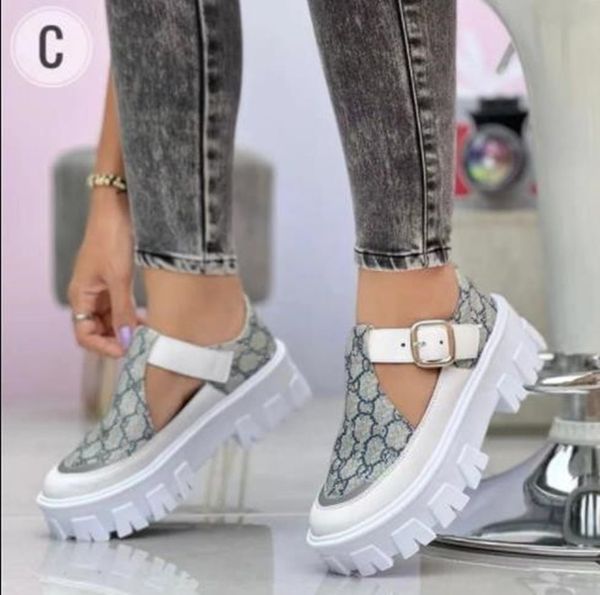 2022 summer new thick-soled multi-color large size casual women's sandals beach shoes outdoor sports shoes, Black
2022 summer new thick-soled multi-color large size casual women's sandals beach shoes outdoor sports shoes, Black