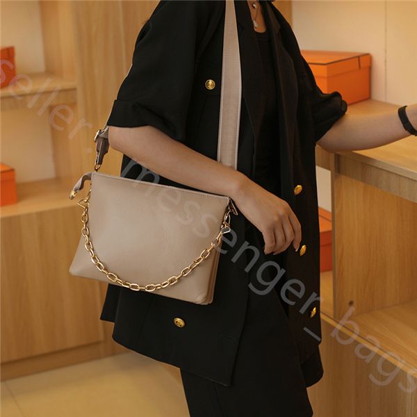 2022 ss chian bags two shoulder small bb famous designer shopping tote cross body handbags messenger zipper clutch letter fashion style coin
2022 ss chian bags two shoulder small bb famous designer shopping tote cross body handbags messenger zipper clutch letter fashion style coin
