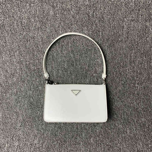 new family horizontal underarm bag women's summer one shoulder french club bag bright face hobo handbag
new family horizontal underarm bag women's summer one shoulder french club bag bright face hobo handbag