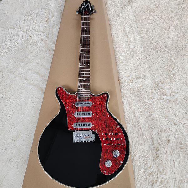 classic brand electric guitar professional performance level good timbre comfortable feel delivery to home
classic brand electric guitar professional performance level good timbre comfortable feel delivery to home