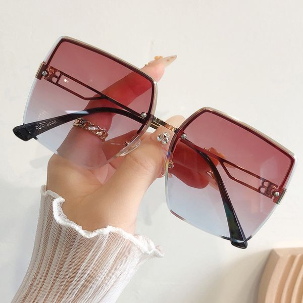 new fashion frameless trimming sunglasses square large frame plain face covering sunglasses, White;black
new fashion frameless trimming sunglasses square large frame plain face covering sunglasses, White;black