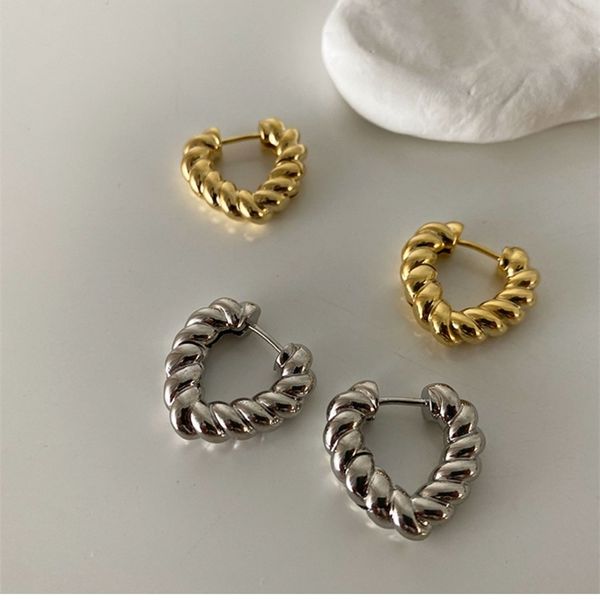 brass with 18k gold cute size heart stud earrings women jewelry boho t show gown runway party rare korean japan trendy, Golden
brass with 18k gold cute size heart stud earrings women jewelry boho t show gown runway party rare korean japan trendy, Golden