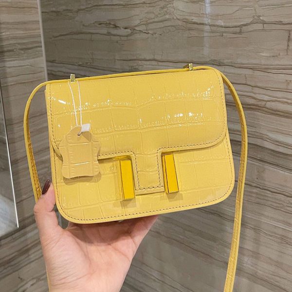 2022 women designer luxury bag womens chains shoulder bags mini flap handbags pochette accessories crossbody wallet lady chain bag card hold
2022 women designer luxury bag womens chains shoulder bags mini flap handbags pochette accessories crossbody wallet lady chain bag card hold