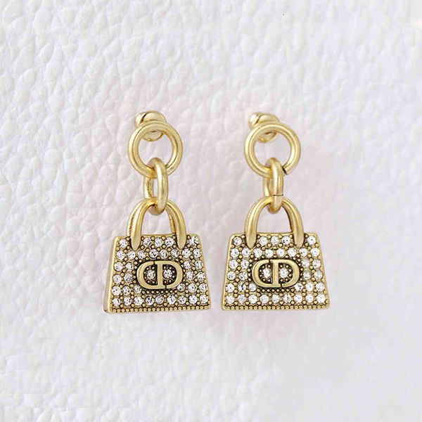 earrings dijia small lock stud female old diamond inlaid personalized high version fashion net red head jewelry, Golden
earrings dijia small lock stud female old diamond inlaid personalized high version fashion net red head jewelry, Golden