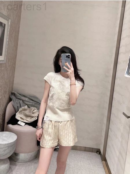 women's sweaters designer shenzhen nanyou d home five pointed star gold silk embroidery wool blended sleeveless sweater short sleeve sh, White;black
women's sweaters designer shenzhen nanyou d home five pointed star gold silk embroidery wool blended sleeveless sweater short sleeve sh, White;black