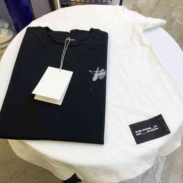 designer men's t-shirt correct version of korean star same tide brand w letter small men's and women's short sleeved t-shirt, White;black
designer men's t-shirt correct version of korean star same tide brand w letter small men's and women's short sleeved t-shirt, White;black
