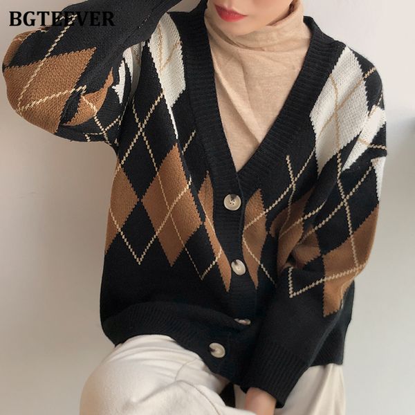 vintage patchwork knitted cardigans women v-neck single-breasted loose casual argyle plaid female open stitch sweaters, White;black
vintage patchwork knitted cardigans women v-neck single-breasted loose casual argyle plaid female open stitch sweaters, White;black