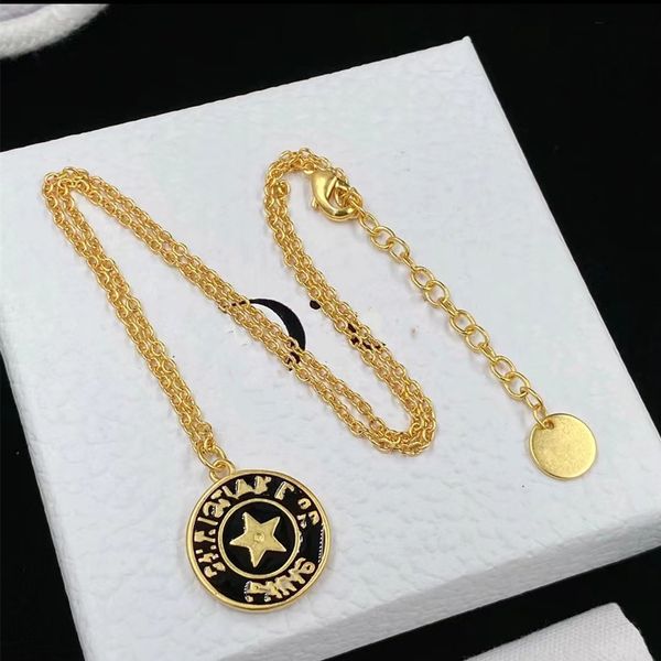 fashion classic jewelry designer jewelry women's necklace round plate letter pendant necklace women's holiday gifts, Silver
fashion classic jewelry designer jewelry women's necklace round plate letter pendant necklace women's holiday gifts, Silver