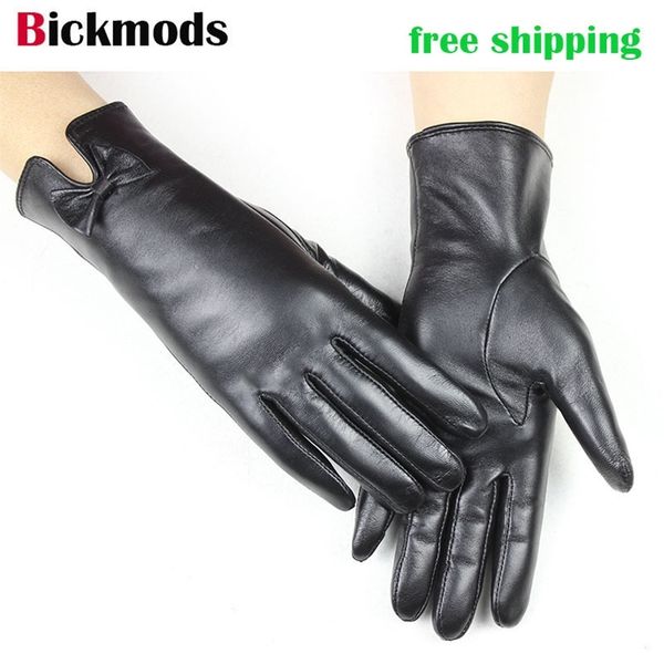 women' sheepskin leather gloves 2018 new fashion bow style velvet lining thick autumn warm female finger gloves delivery t200111, Blue;gray
women' sheepskin leather gloves 2018 new fashion bow style velvet lining thick autumn warm female finger gloves delivery t200111, Blue;gray