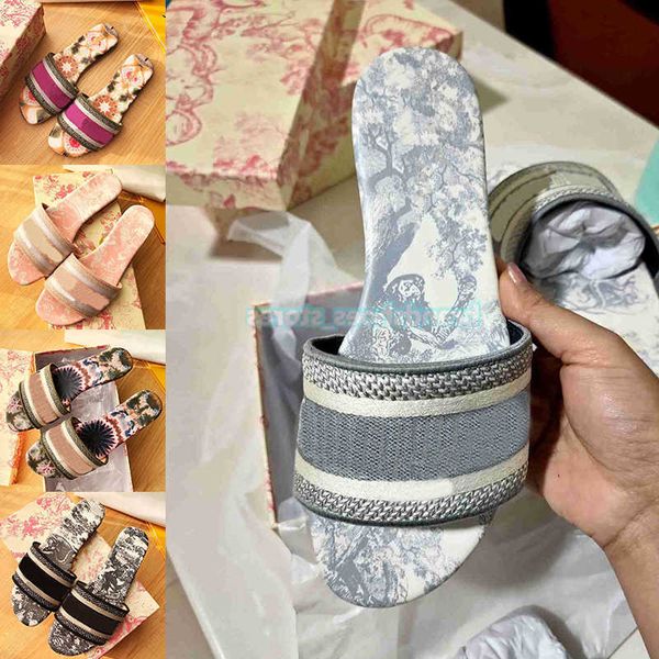 2021 women sandals slippers embroidery designers slides sandal floral brocade flip flops striped beach leather rubber flower slipper loafers, Black
2021 women sandals slippers embroidery designers slides sandal floral brocade flip flops striped beach leather rubber flower slipper loafers, Black