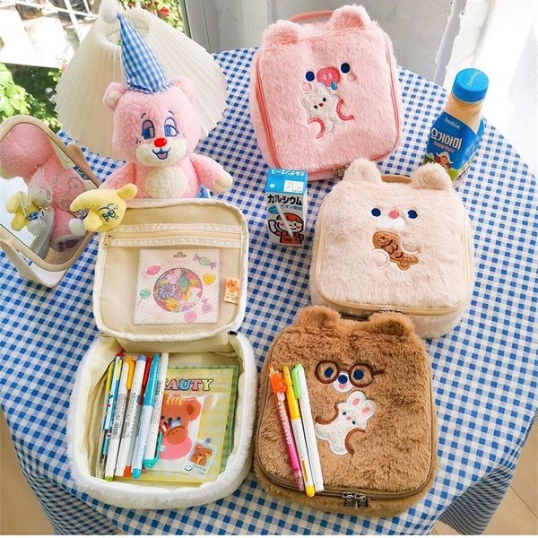 milkjoy lovely bear tote makeup bag ins bear flannel women cosmetic case lovely cartoon cute makeup organizer bag 210305
milkjoy lovely bear tote makeup bag ins bear flannel women cosmetic case lovely cartoon cute makeup organizer bag 210305