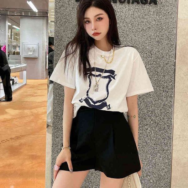 women's t-shirt spring donkey family men's and women's same badge letter printing chain round neck short sleeve t-shirt, White
women's t-shirt spring donkey family men's and women's same badge letter printing chain round neck short sleeve t-shirt, White