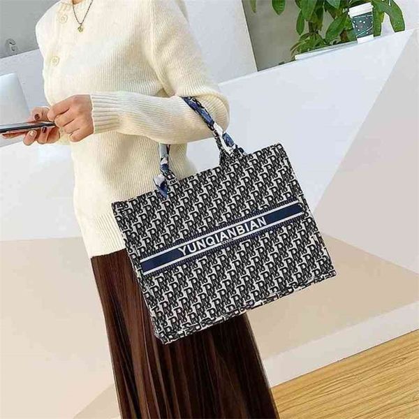 female high sense student version versatile portable fashion high-capacity red one back foreign style clearance outlet sale
female high sense student version versatile portable fashion high-capacity red one back foreign style clearance outlet sale