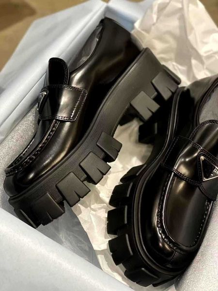 monolith brushed comfort leather loafers shoes sliper on women oxford chunky rubber luxury fashion lug sole platfrom walking party wedding n
monolith brushed comfort leather loafers shoes sliper on women oxford chunky rubber luxury fashion lug sole platfrom walking party wedding n