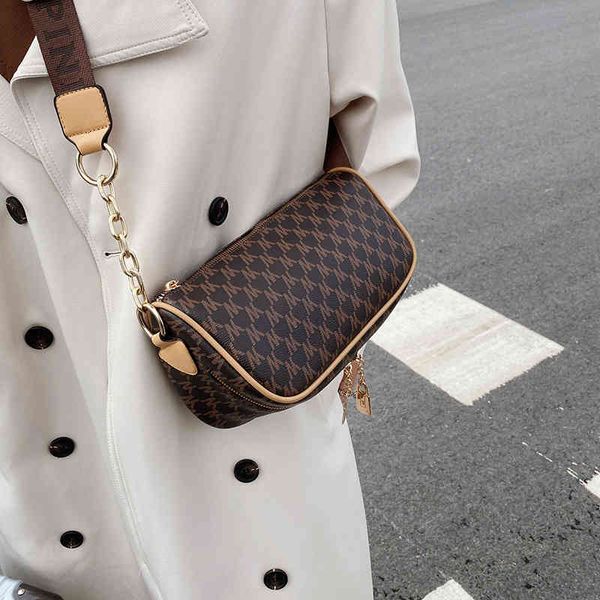 2022 factory wholesale new women's single shoulder broadband diagonal cross printing ling lattice small square foreign style bag women&
2022 factory wholesale new women's single shoulder broadband diagonal cross printing ling lattice small square foreign style bag women&