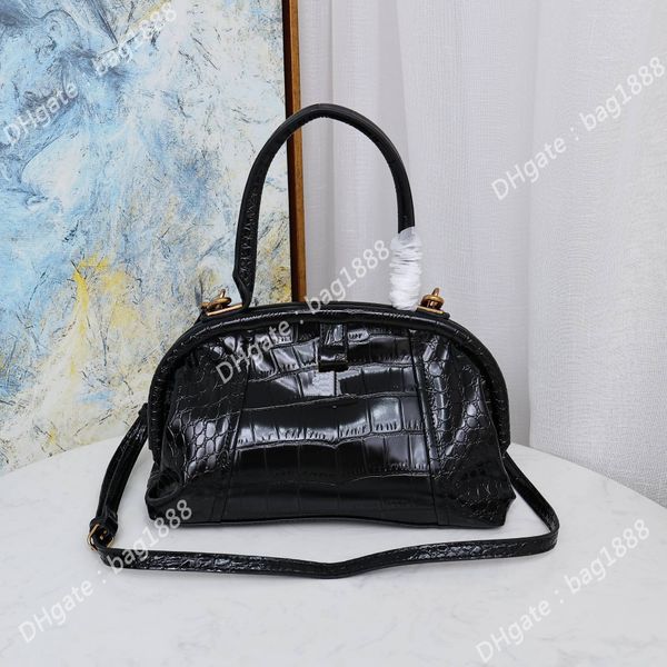 2022 new luxury designer women's bag fashion leather crocodile pattern large capacity portable single shoulder messenger hobos shell ba
2022 new luxury designer women's bag fashion leather crocodile pattern large capacity portable single shoulder messenger hobos shell ba
