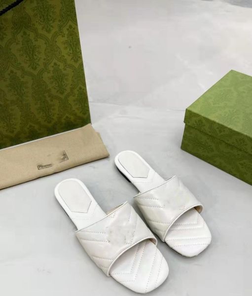 2022 designer men's ladies sandals classic pearl slippers leather slippers flats 0234, Black
2022 designer men's ladies sandals classic pearl slippers leather slippers flats 0234, Black
