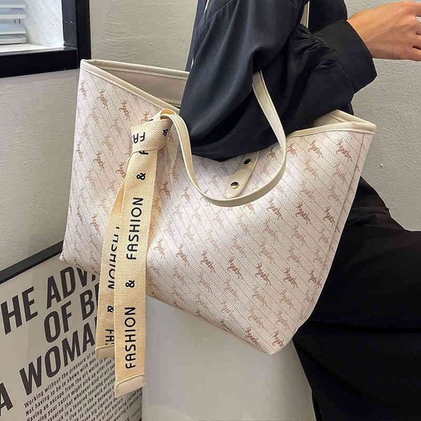 2022 spring summer new versatile high-capacity tote bag women's high-grade texture fashion shoulder trend crossbody bags for women mess
2022 spring summer new versatile high-capacity tote bag women's high-grade texture fashion shoulder trend crossbody bags for women mess