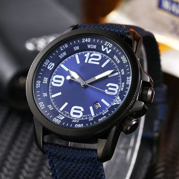 mens date luxury watch men watches quarz movement rubber sports montre de luxe master wristwatches, Slivery;brown
mens date luxury watch men watches quarz movement rubber sports montre de luxe master wristwatches, Slivery;brown