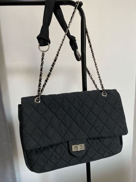 cc 2022 new female lingge bag military fabric large capacity single shoulder messenger same chain small fragrance
cc 2022 new female lingge bag military fabric large capacity single shoulder messenger same chain small fragrance