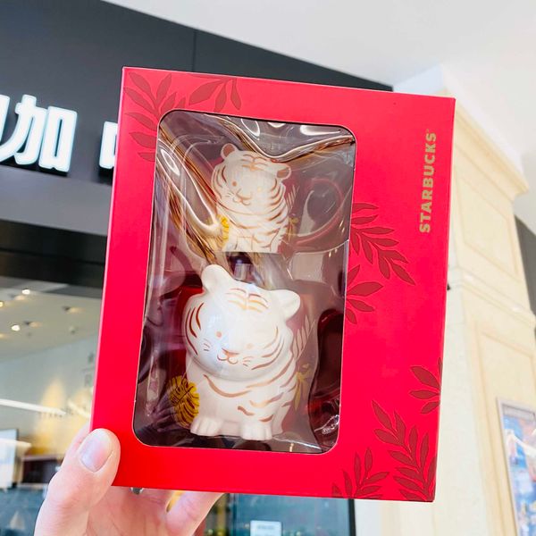 starbucks cup 2022 lunar new year of the tiger ceramic relief collection coffee tasting cup mug gift box
starbucks cup 2022 lunar new year of the tiger ceramic relief collection coffee tasting cup mug gift box