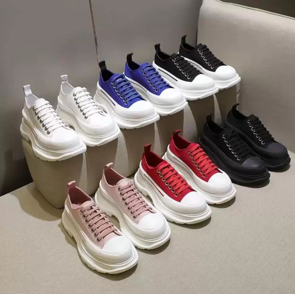 luxury designer outdoor shoes tread slick canvas sneaker high low platform triple black red white pale royal leather rubber lace-up new 1top
luxury designer outdoor shoes tread slick canvas sneaker high low platform triple black red white pale royal leather rubber lace-up new 1top