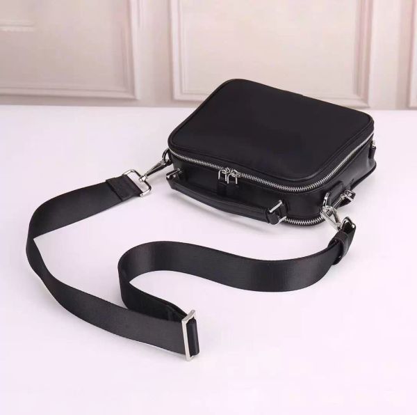 fashion handbags men shoulder bag for women satchel purse tote woman handbags chain purse messenger bags handbagss canvas pursess wholesale 
fashion handbags men shoulder bag for women satchel purse tote woman handbags chain purse messenger bags handbagss canvas pursess wholesale