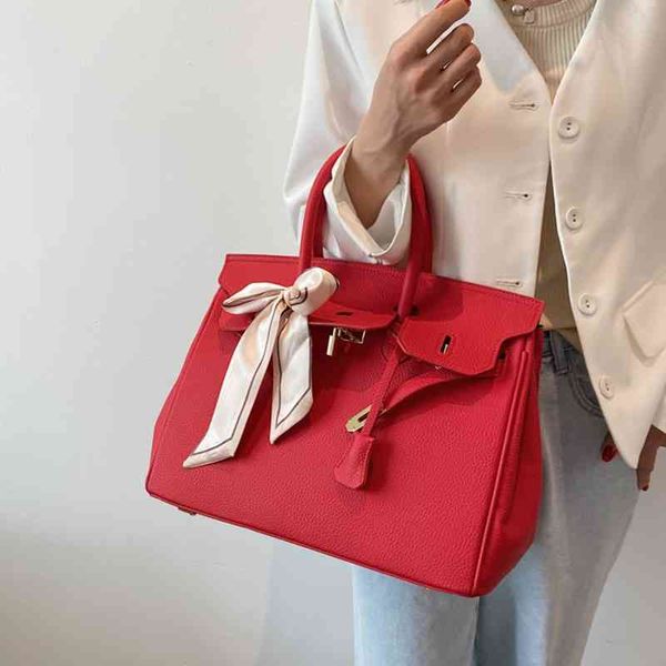 large capacity women's portable cute womens shoulder trendy small square leather bag female korea concise solid handbag
large capacity women's portable cute womens shoulder trendy small square leather bag female korea concise solid handbag