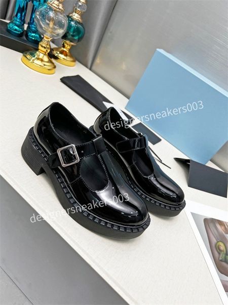 2022 new luxury designer sandals summer slipper women leather mules squared sole the lido sandal party slippers size35-40, Black
2022 new luxury designer sandals summer slipper women leather mules squared sole the lido sandal party slippers size35-40, Black
