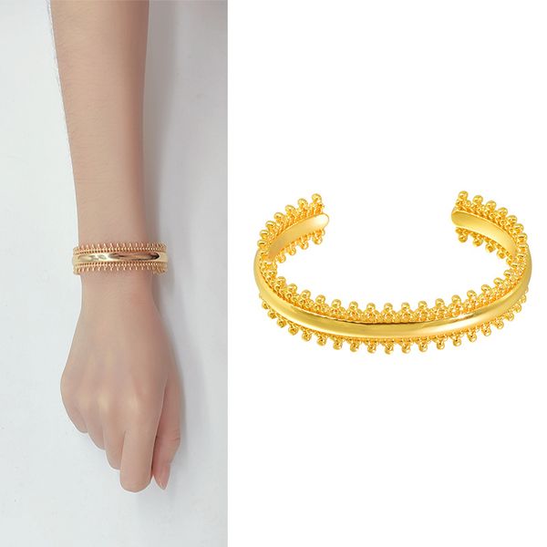 bangle bracelet for women copper zirconia cuff fashion party wedding christmas gift female indian jewellery customized designer custom, Golden;silver
bangle bracelet for women copper zirconia cuff fashion party wedding christmas gift female indian jewellery customized designer custom, Golden;silver