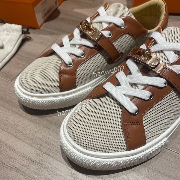 2022 designer luxury sneakers men women shoes casual party velvet thick bottom mixed mesh fiber size35-45 hx220302, Black
2022 designer luxury sneakers men women shoes casual party velvet thick bottom mixed mesh fiber size35-45 hx220302, Black