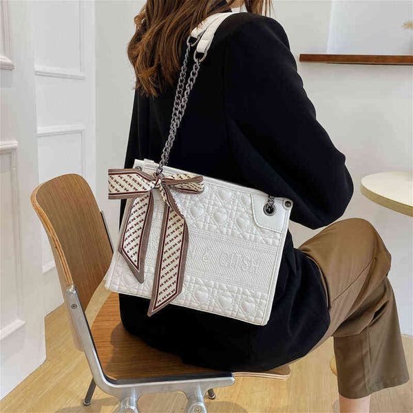 handbags outlet ling ge tote women's 2022 new atmosphere chain design sense versatile silk scarf shoulder bag
handbags outlet ling ge tote women's 2022 new atmosphere chain design sense versatile silk scarf shoulder bag