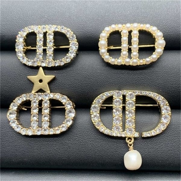 2022 fashion 20% off designer jewelry d di new brooch net red same fashion diamond five pointed star pearl letter versatile female, Gray
2022 fashion 20% off designer jewelry d di new brooch net red same fashion diamond five pointed star pearl letter versatile female, Gray