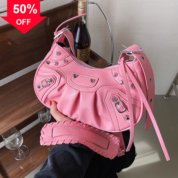 2022 summer new color wrinkled with texture and underarm moisture fashionable retro women's totes shoulder bag
2022 summer new color wrinkled with texture and underarm moisture fashionable retro women's totes shoulder bag