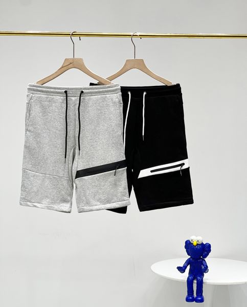 22ss men short pants casual classic brand shorts spliced military double pocket design no shrinking ball customized washed cotton material f, White;black
22ss men short pants casual classic brand shorts spliced military double pocket design no shrinking ball customized washed cotton material f, White;black