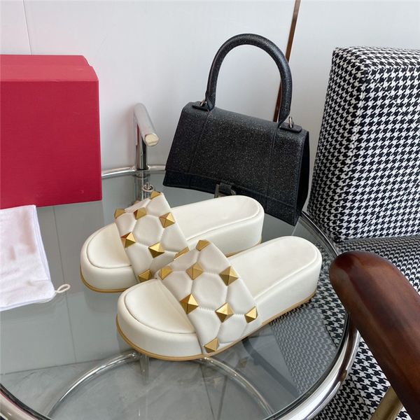 fashion metal element rivet slippers ladies new sheepskin sandals one word platform shoes, Black
fashion metal element rivet slippers ladies new sheepskin sandals one word platform shoes, Black