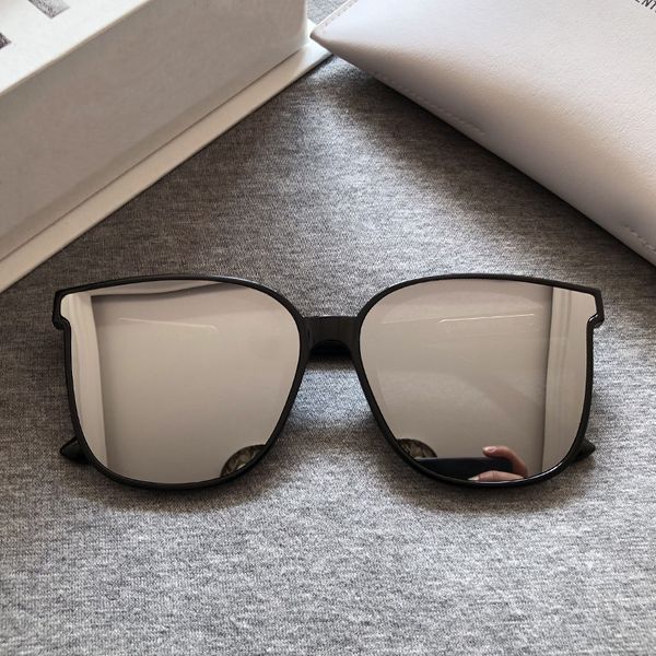 2022 men designer sunglasses korea classic soft square g fashion star version male sunglass dream visit m 220722, White;black
2022 men designer sunglasses korea classic soft square g fashion star version male sunglass dream visit m 220722, White;black