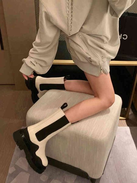 women's round boots head martin boots high-end fashion shoes casual fashion comfortable easy to match, Black
women's round boots head martin boots high-end fashion shoes casual fashion comfortable easy to match, Black