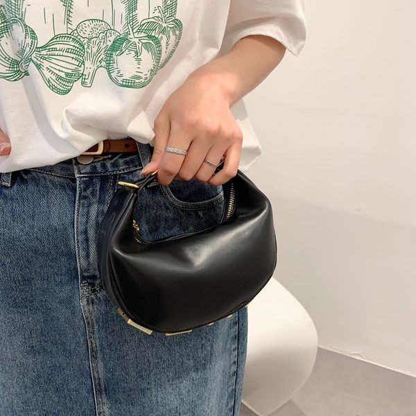 22ss summer new trendy all-match messenger bag chain fashion grils samll shoulder bag wrist ba289h
22ss summer new trendy all-match messenger bag chain fashion grils samll shoulder bag wrist ba289h