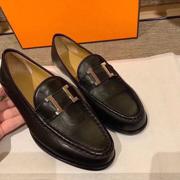 2022 luxury designer sandals women dress shoes genuine leather flat black brown shoes metal buckle
2022 luxury designer sandals women dress shoes genuine leather flat black brown shoes metal buckle