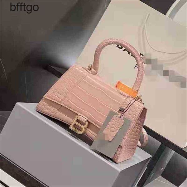handbags balencigas luxuries 2022 leather matching hourglass handbag crocodile pattern french fashion niche single shoulder messenger nvw4 
handbags balencigas luxuries 2022 leather matching hourglass handbag crocodile pattern french fashion niche single shoulder messenger nvw4