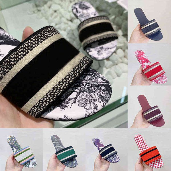 2022 trend designer sandals for women ladies slides low heels platform embroidered floral brocade scuffs flip flops flats letters shoes 35-4, Black
2022 trend designer sandals for women ladies slides low heels platform embroidered floral brocade scuffs flip flops flats letters shoes 35-4, Black