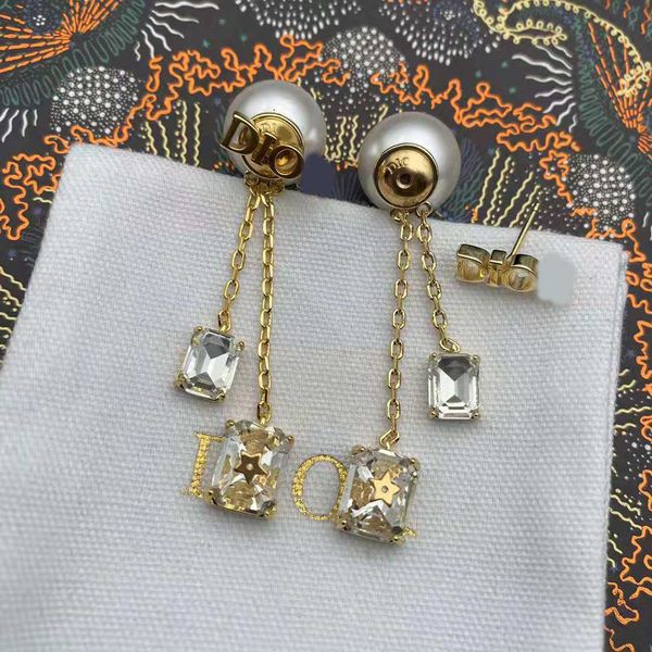 luxury designer big pearl stud earrings gold letters long tassel crystal pendant ear rings jewelry brand name box packing, Golden;silver
luxury designer big pearl stud earrings gold letters long tassel crystal pendant ear rings jewelry brand name box packing, Golden;silver