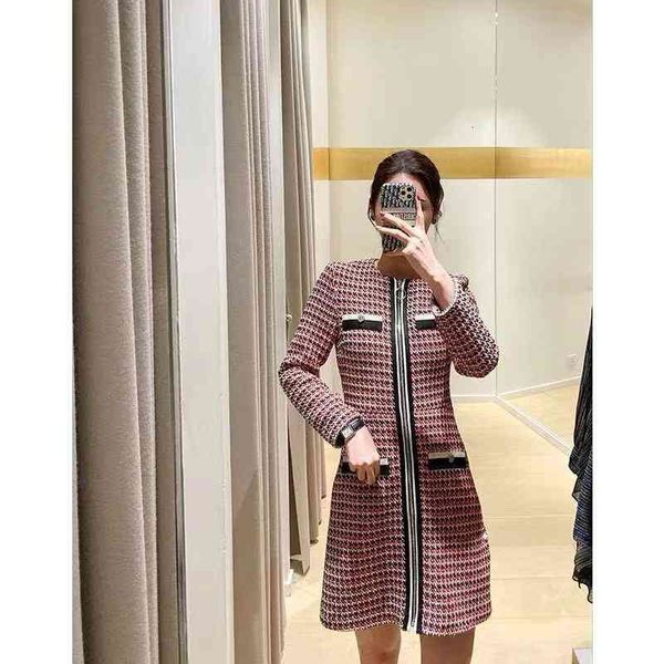casual dresses autumn and winter style temperament lady small fragrance coarse tweed plaid zipper dress women, Black;gray
casual dresses autumn and winter style temperament lady small fragrance coarse tweed plaid zipper dress women, Black;gray